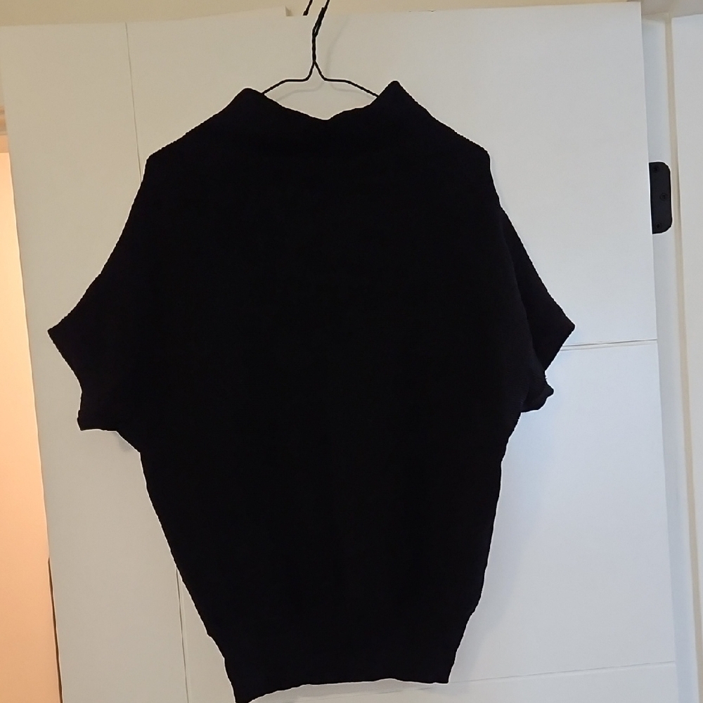 Black Knit Sweater Cowl Short Sleeve